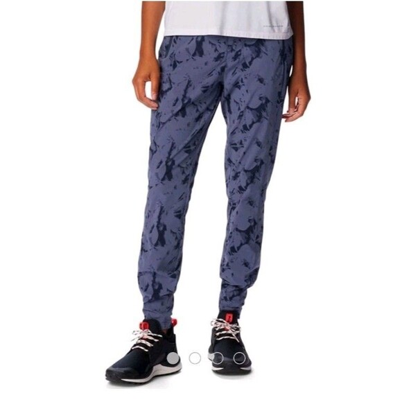 Columbia Women's Claudia Ridge Pant (Nocturnal Dye Frond) Size M, (NWT) - Picture 2 of 11